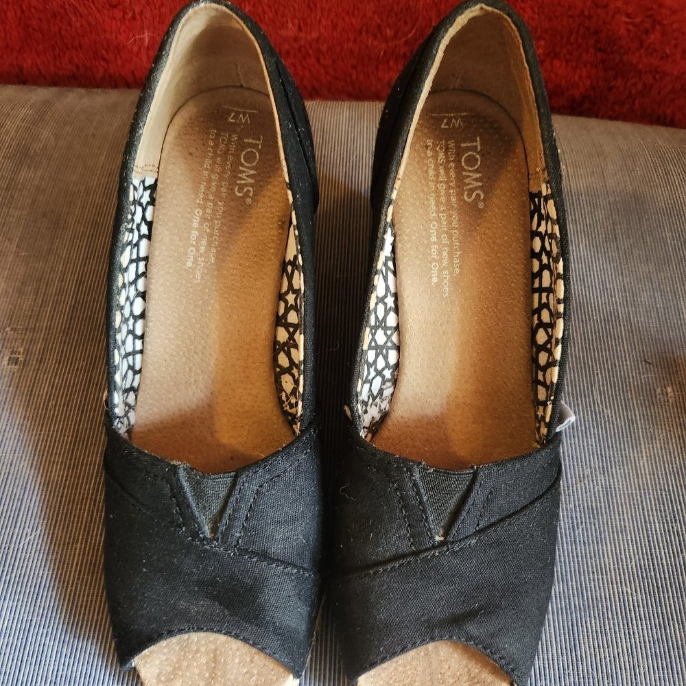 Toms Women's Classic Espadrille Wedge Sandals Size 7